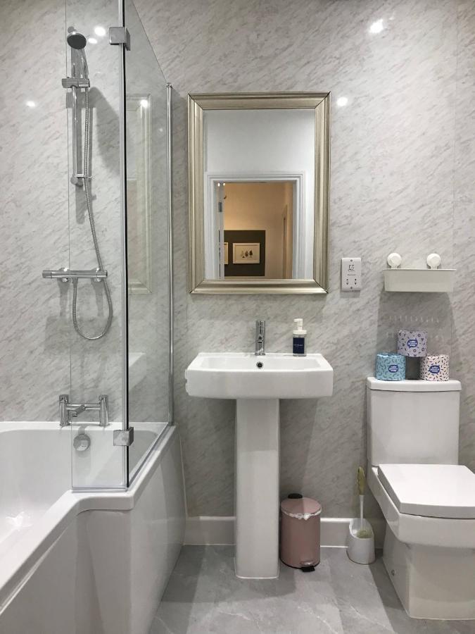 Stylish Modern 3-Bed House Nr Manchester City Ctr Whitefield Esterno foto