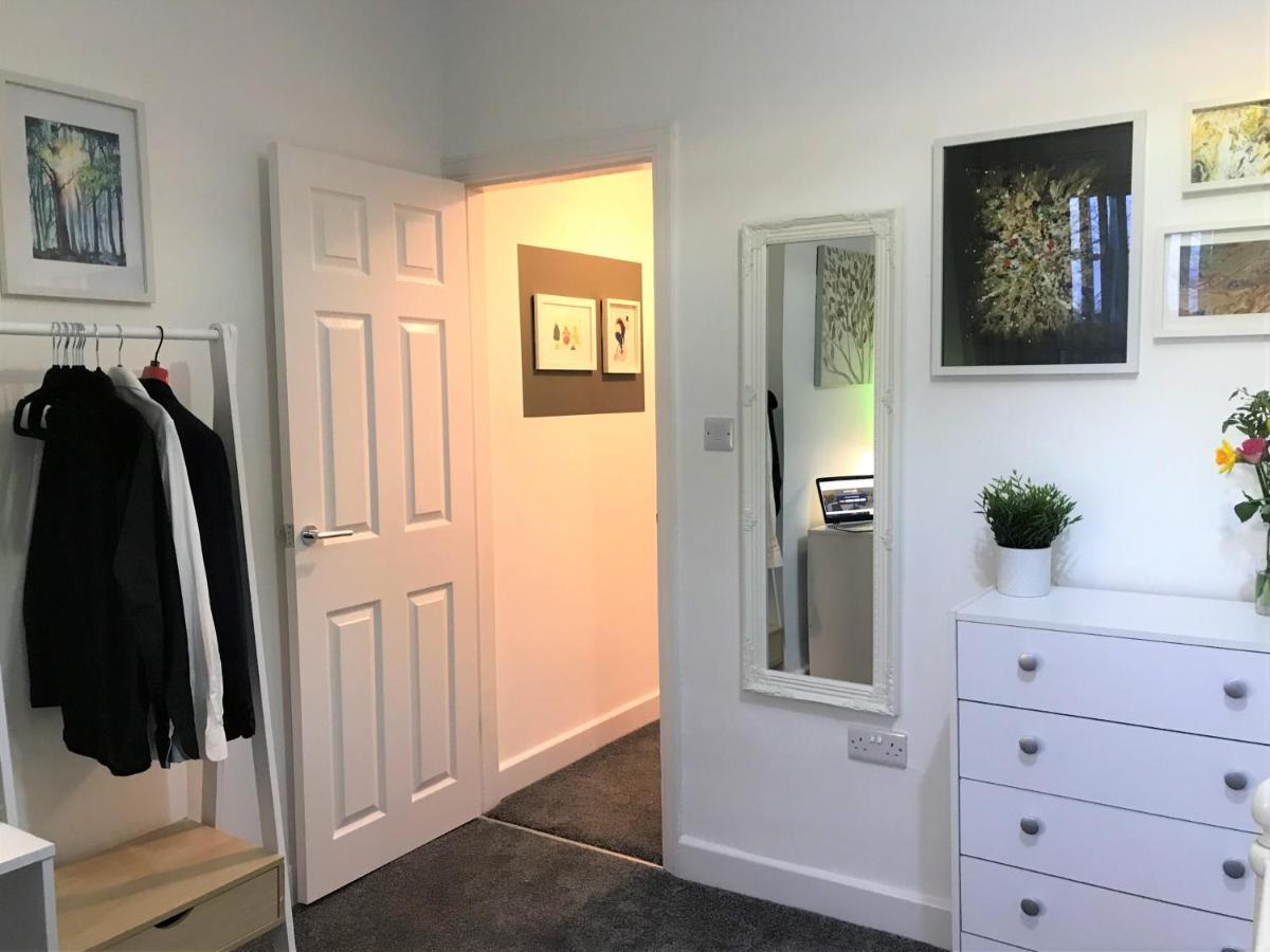Stylish Modern 3-Bed House Nr Manchester City Ctr Whitefield Esterno foto