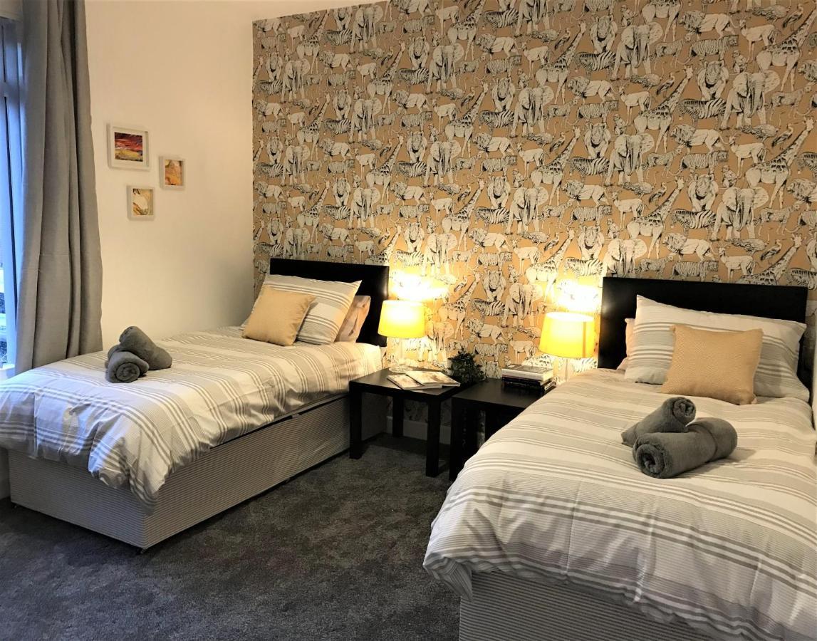Stylish Modern 3-Bed House Nr Manchester City Ctr Whitefield Esterno foto