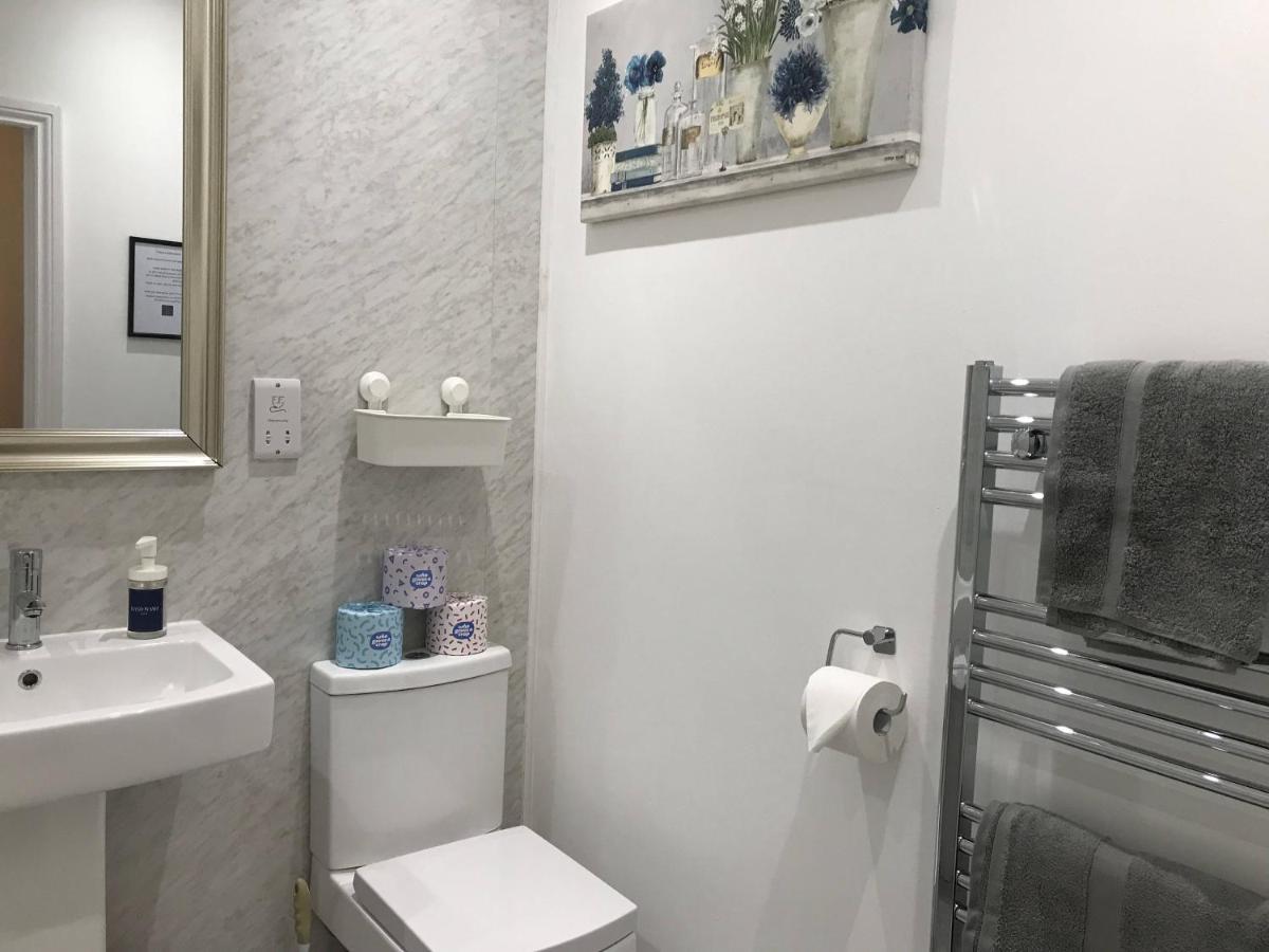 Stylish Modern 3-Bed House Nr Manchester City Ctr Whitefield Esterno foto